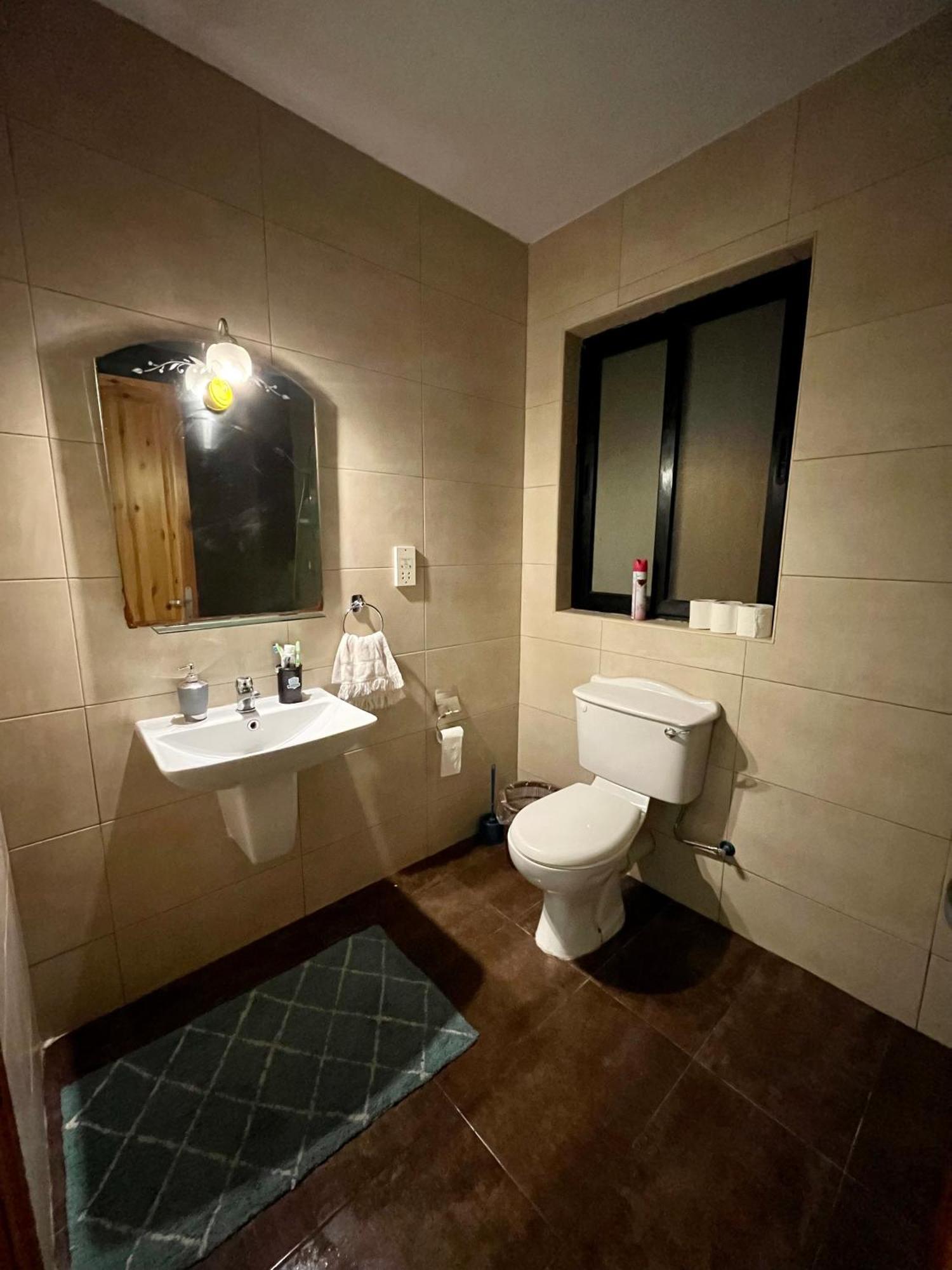 Private Double Bedroom In Shared Perfect Location